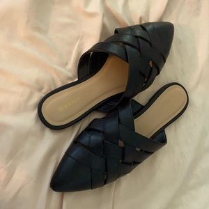 Old navy black flats